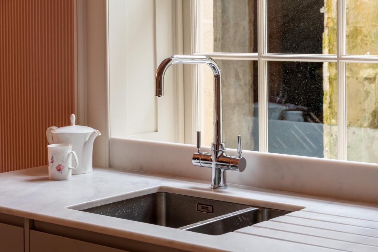 Russell House Suites Bath Ngoại thất bức ảnh