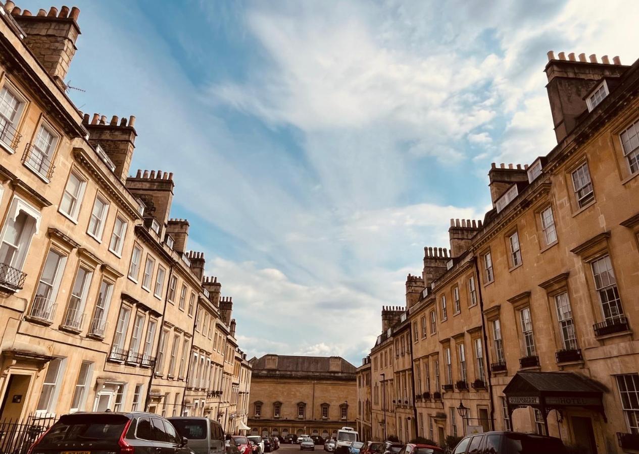 Russell House Suites Bath Ngoại thất bức ảnh