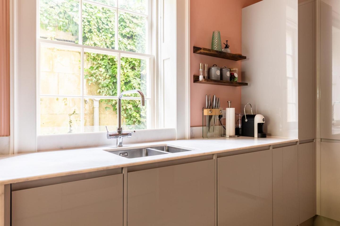 Russell House Suites Bath Ngoại thất bức ảnh