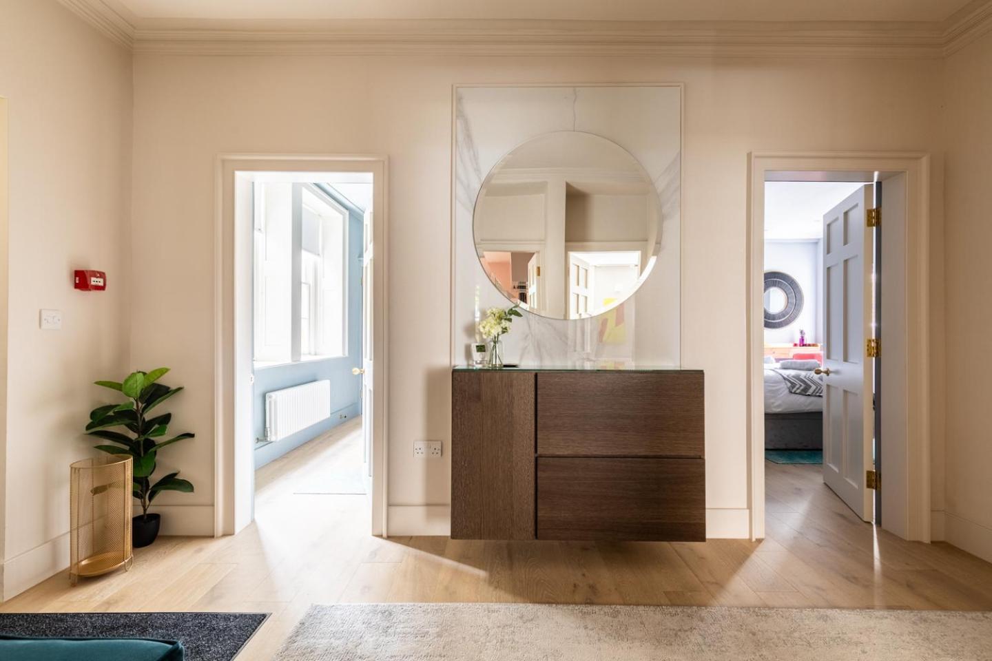 Russell House Suites Bath Ngoại thất bức ảnh