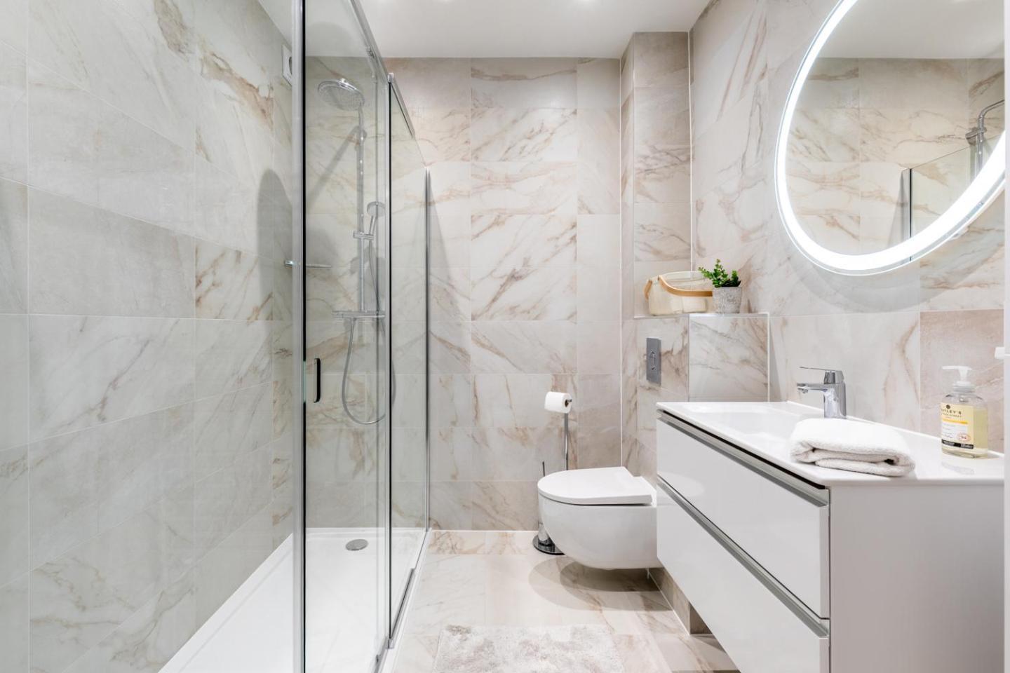 Russell House Suites Bath Ngoại thất bức ảnh